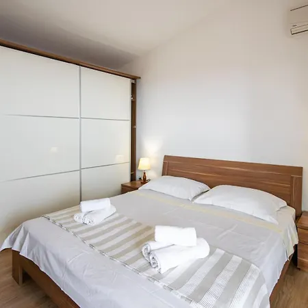 Marino In Makarska, Private Pool Villa *